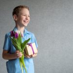 Thoughtful Presents for Moms After Birth